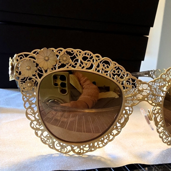 New, In Box, Dolce & Gabbana Gold Sunglasses - Picture 5 of 13